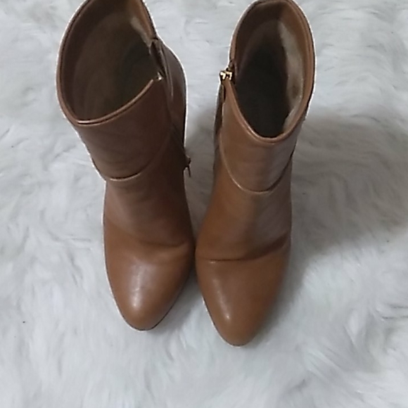 Michael Kors Boots - Picture 2 of 4
